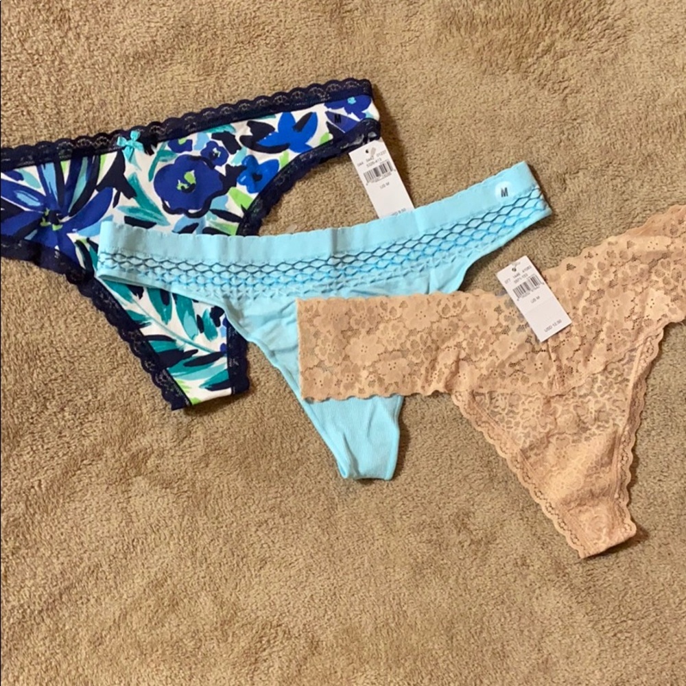 Bundle of Aerie Thongs NWT